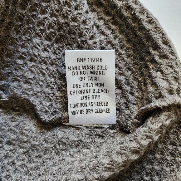 Flowy Oversized Knit Tunic - Size Small - Picture 8 of 10